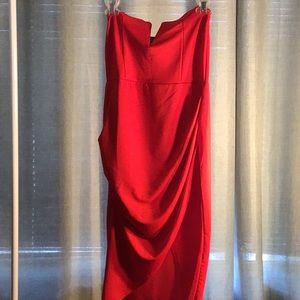 Women’s party dress 100% polyester NWOT